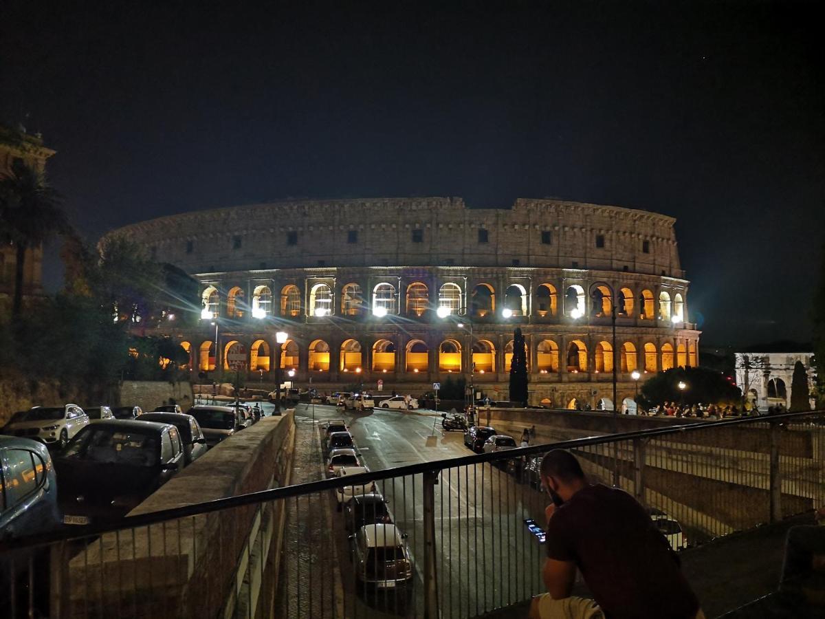 Superattico Sul Colosseo Rom Exteriör bild